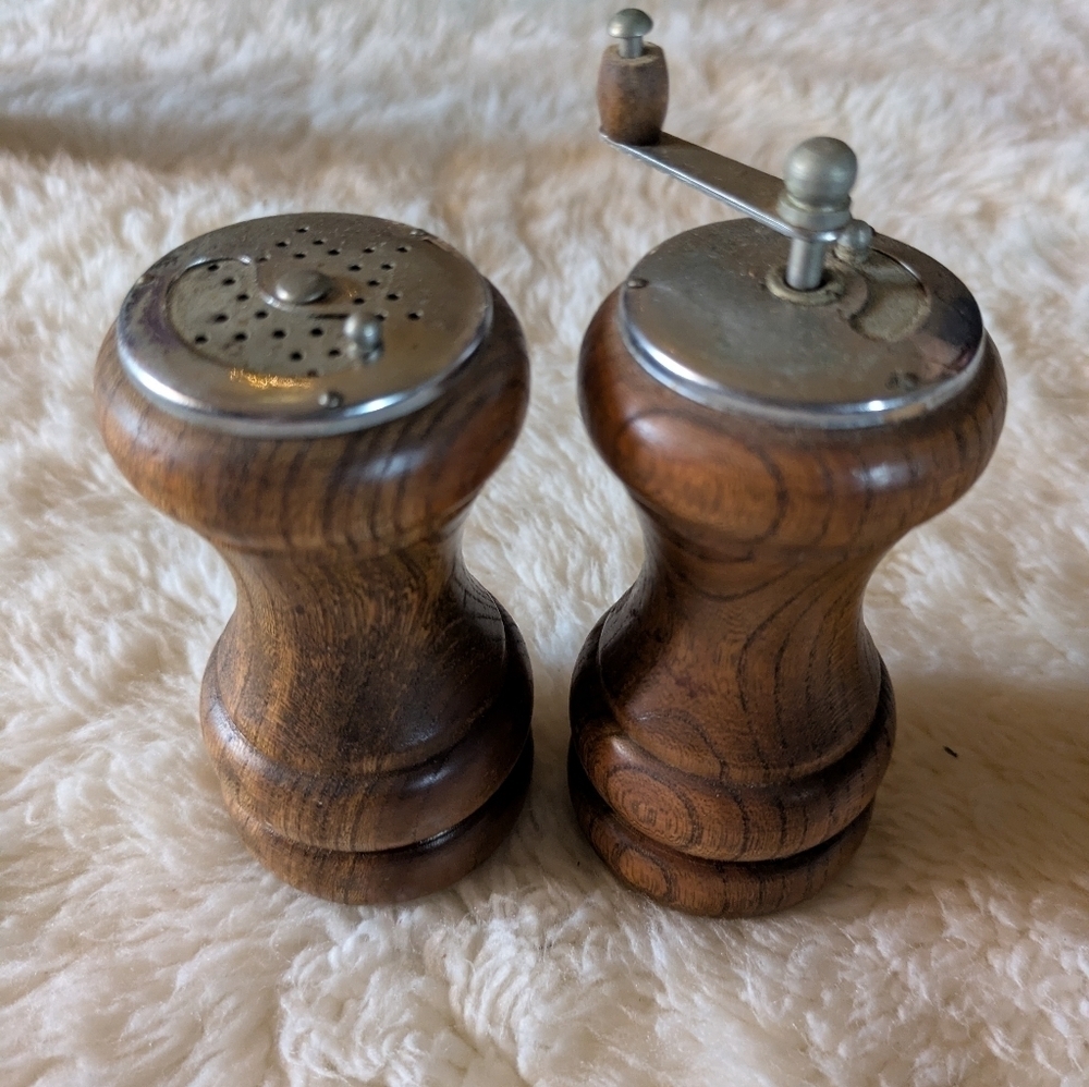 Vintage wood salt and pepper set, pepper mill and salt shaker